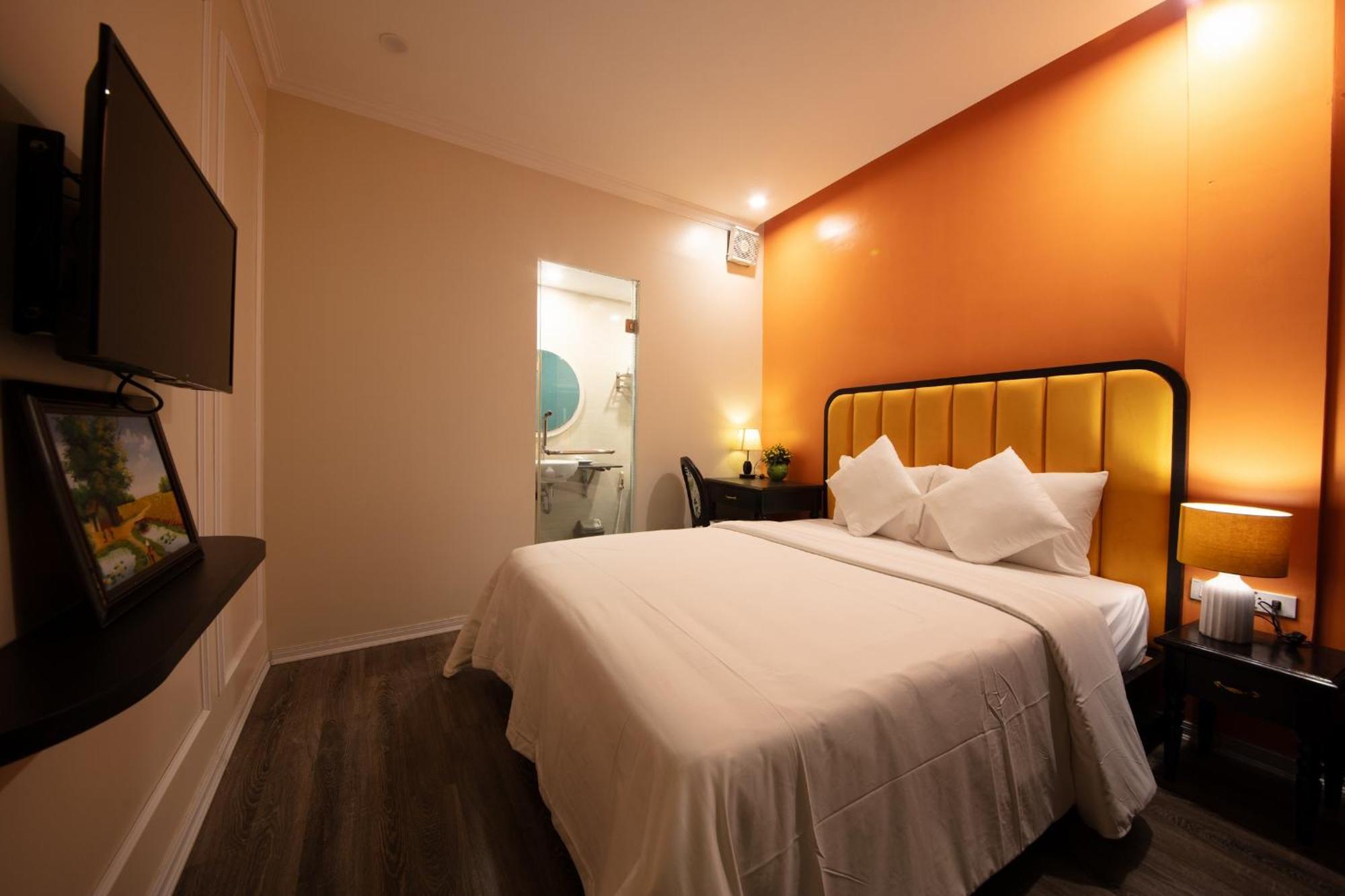 Omina Hanoi Hotel & Travel Exteriör bild