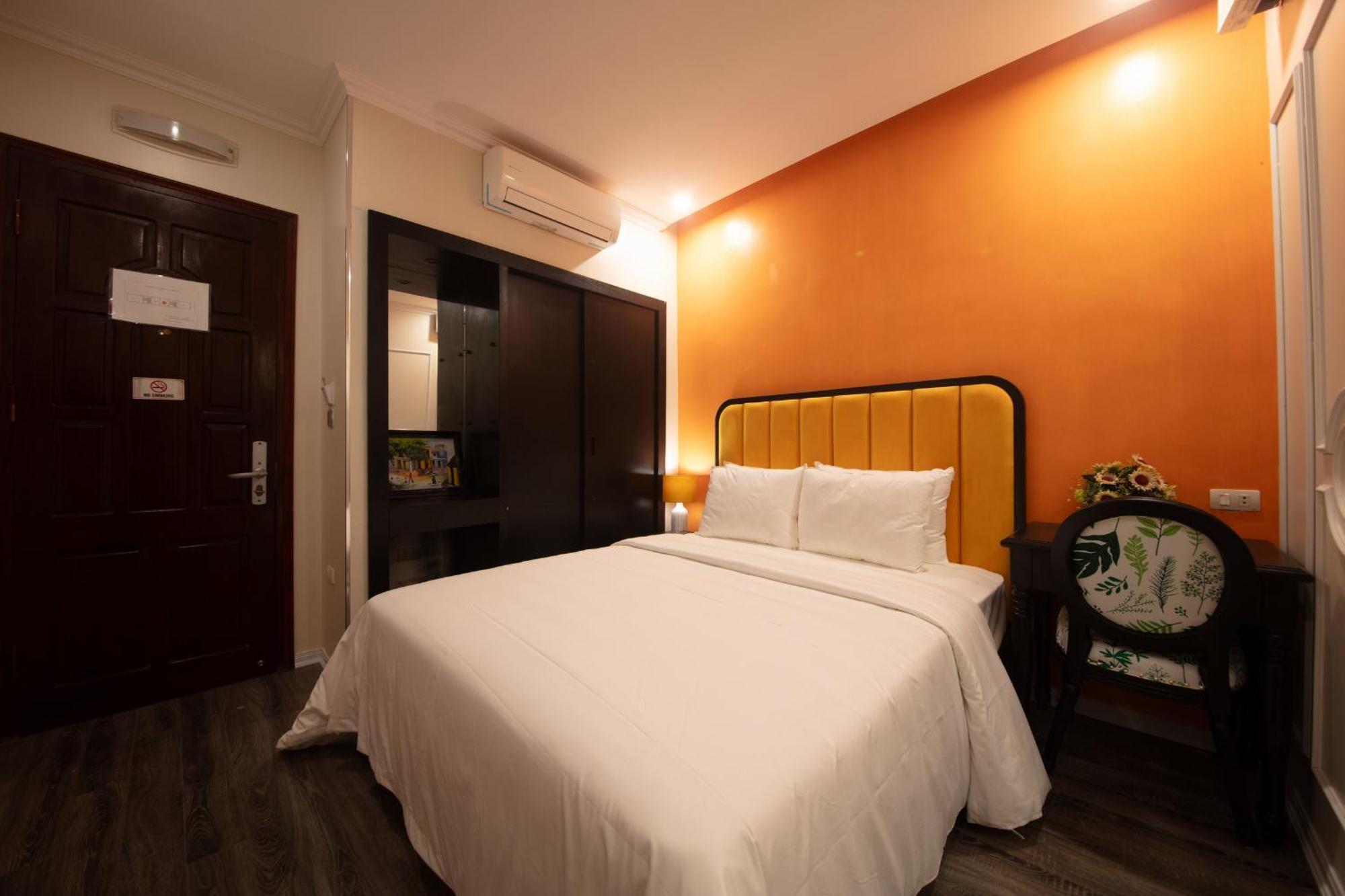 Omina Hanoi Hotel & Travel Exteriör bild