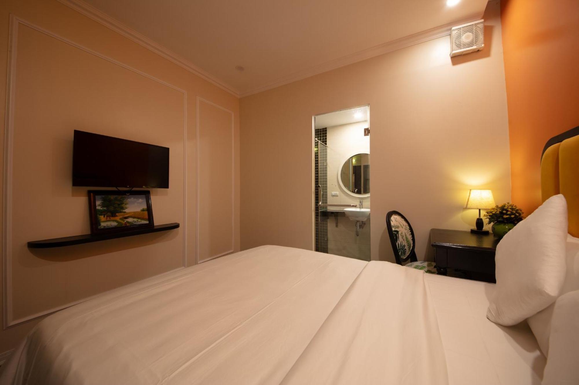 Omina Hanoi Hotel & Travel Exteriör bild