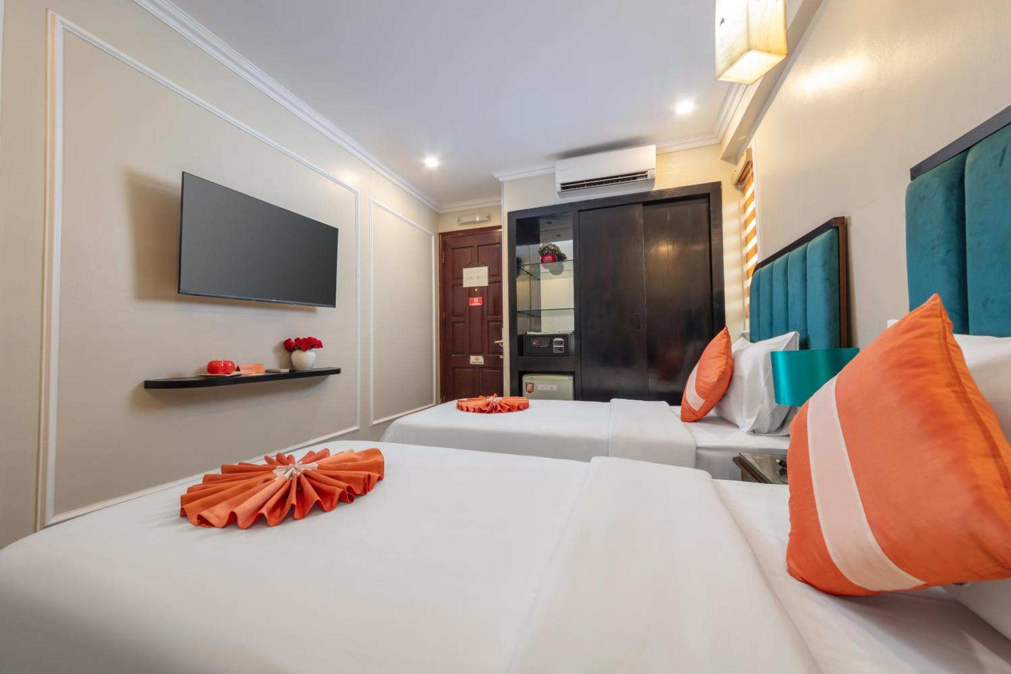 Omina Hanoi Hotel & Travel Exteriör bild