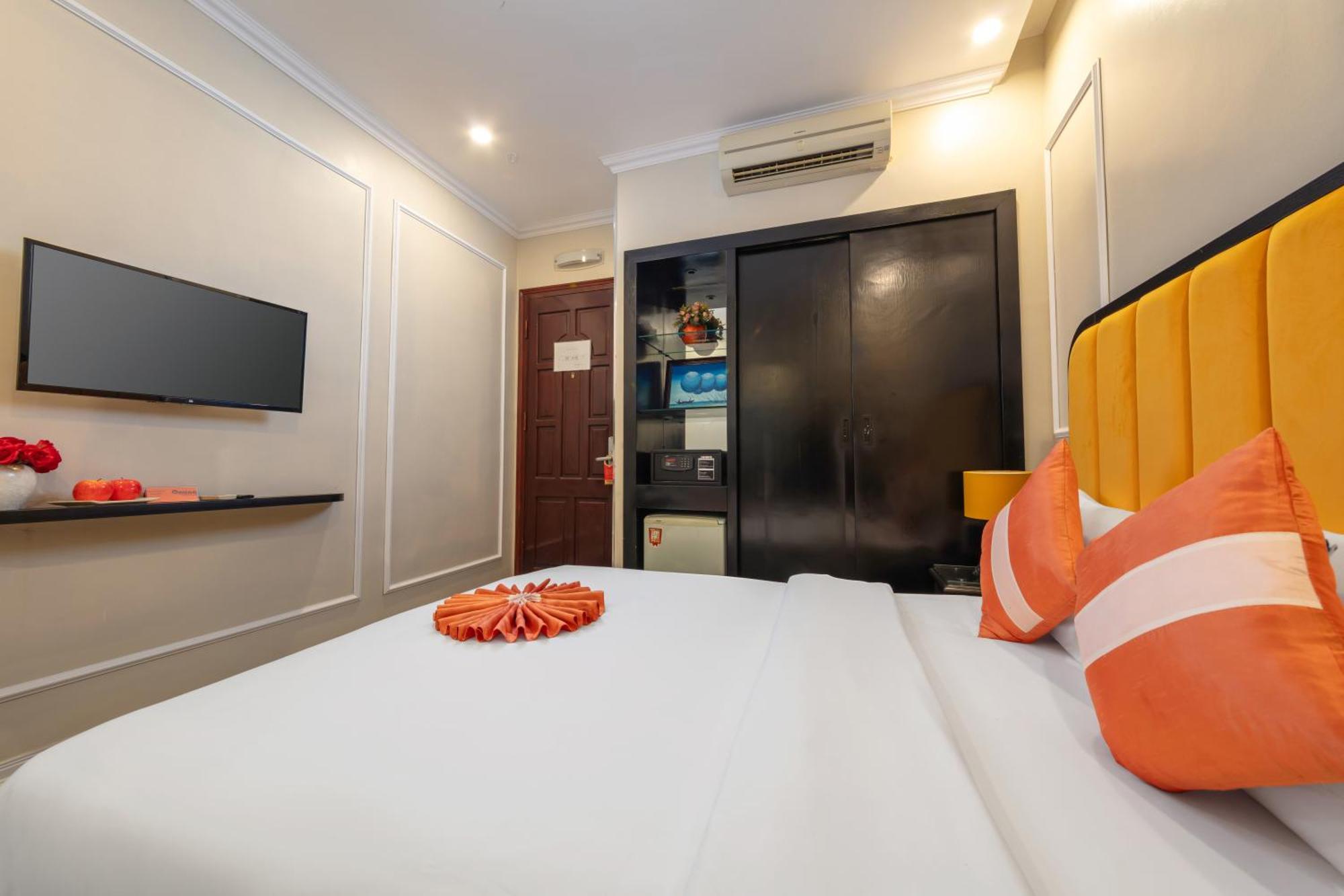 Omina Hanoi Hotel & Travel Exteriör bild